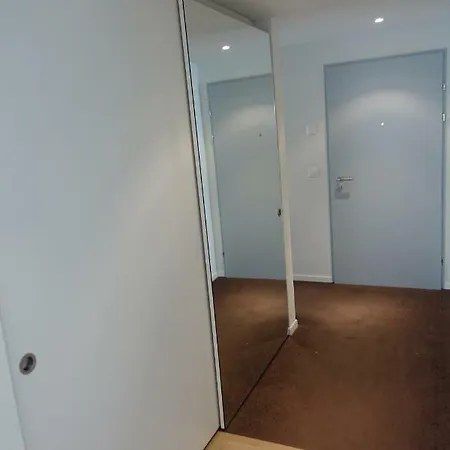Andy's Attika-apartment Marketplace In 公寓 *