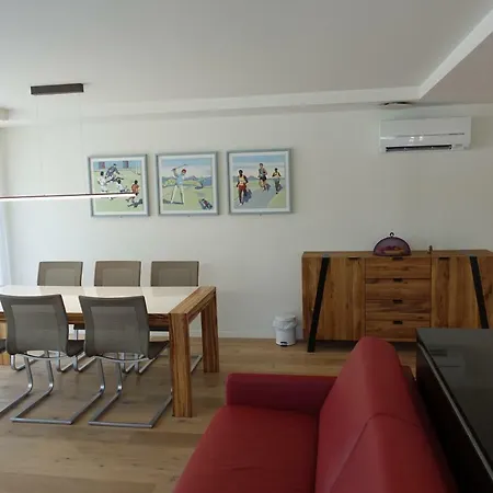 Andy's Attika-apartment Marketplace In 公寓