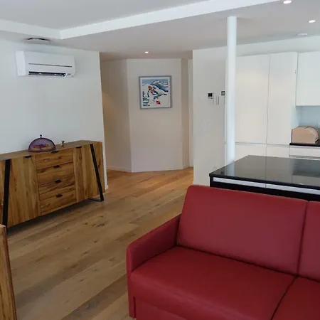 Andy's Attika-apartment Marketplace In 公寓 *